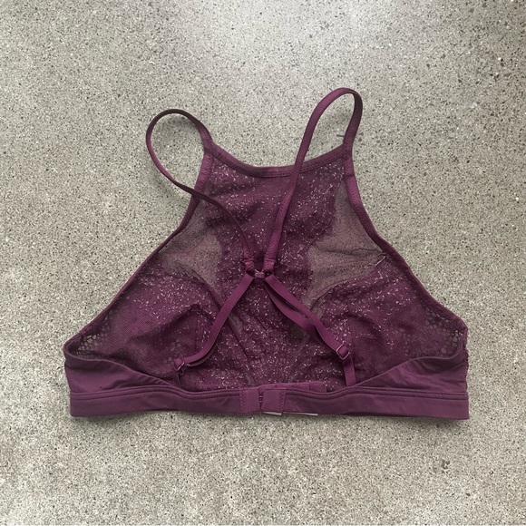 VS Gorgeous Lace Bralette - Picture 3 of 4